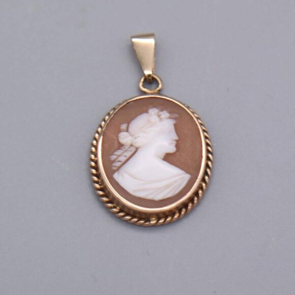 Art Deco Gold Filled Shell Cameo Pendant or Brooch - Picture 1 of 8